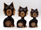 Famille de 3 chats en bois et coquille d'oeuf